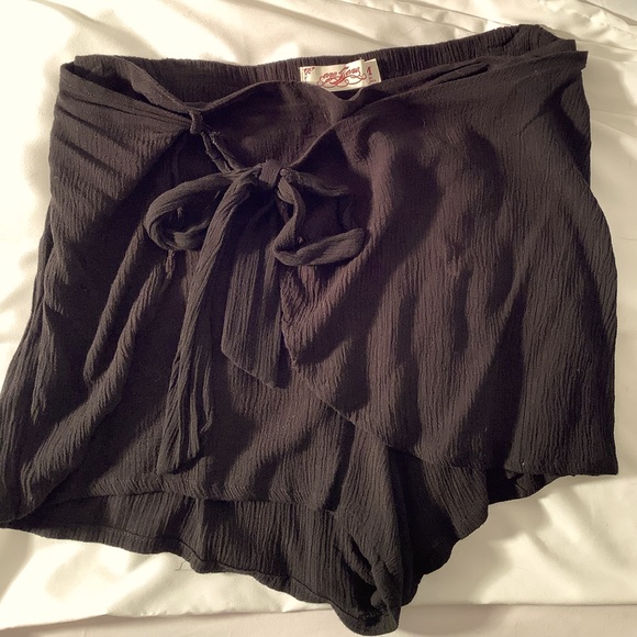 One 5 One Side Wrap Tie Skort. Asymmetrical Hem. Excellent Pre Loved Condition. - Picture 3 of 5